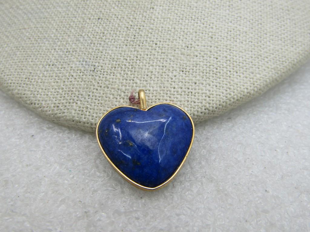 Vintage Gold over Sterling Lapis Lazuli Heart Pendant: Vintage Gold over Sterling Lapis Lazuli Heart Pendant 1" Reserve: $15.00 Shipping: Domestic: Flat-rate of $4.00 to anywhere within the contiguous U.S. International: Foreign shipping rates are determi