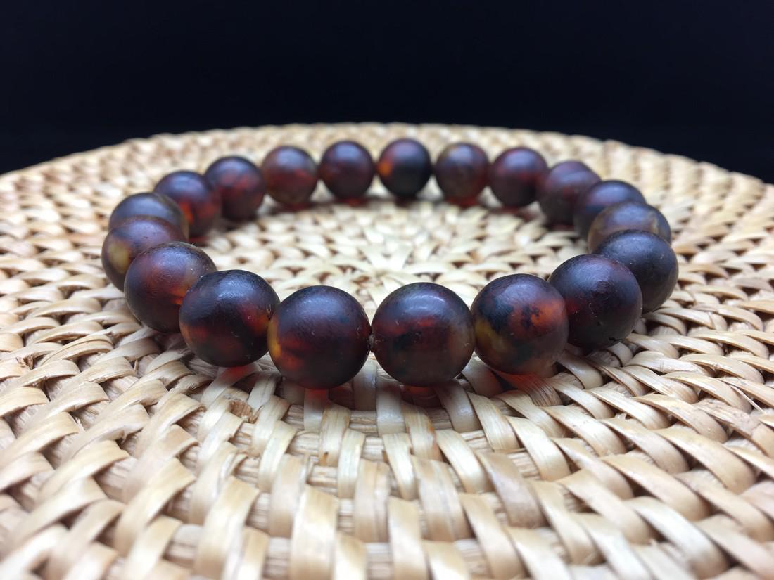 Remarkable Amber Bracelet made from Round Amber beads (1 of 5)