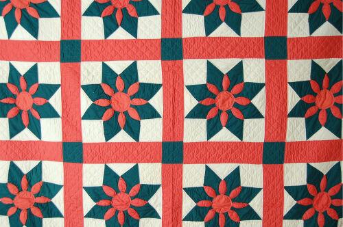 Well Quilted 30's Star Flower Quilt: (1 of 7)