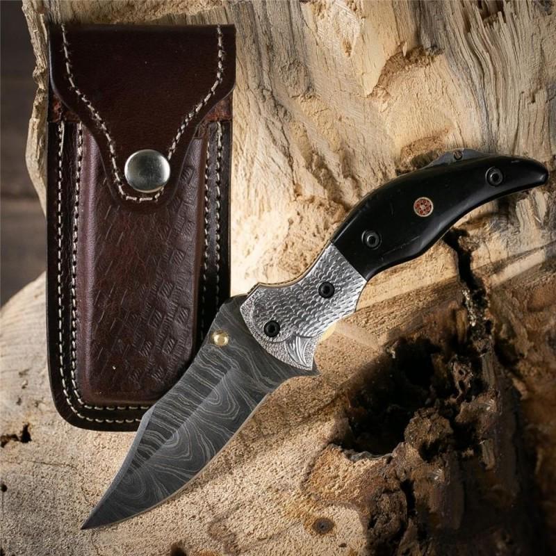 Exclusive pattern camping damascus steel knife horn: Knife "Chalcedony" Damascus knives are very durable, look great and keep sharpness perfectly. Damascus steel has high quality contents to give it an excellent edge and sharp cutting ability. The blade