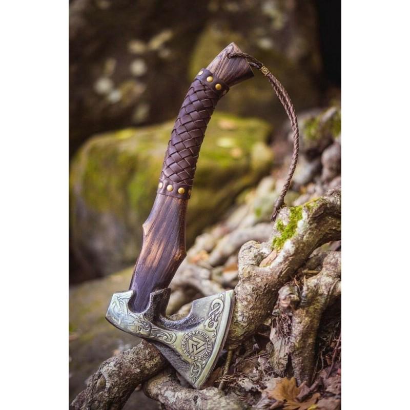 Tactical damascus steel viking axe wood (1 of 4)