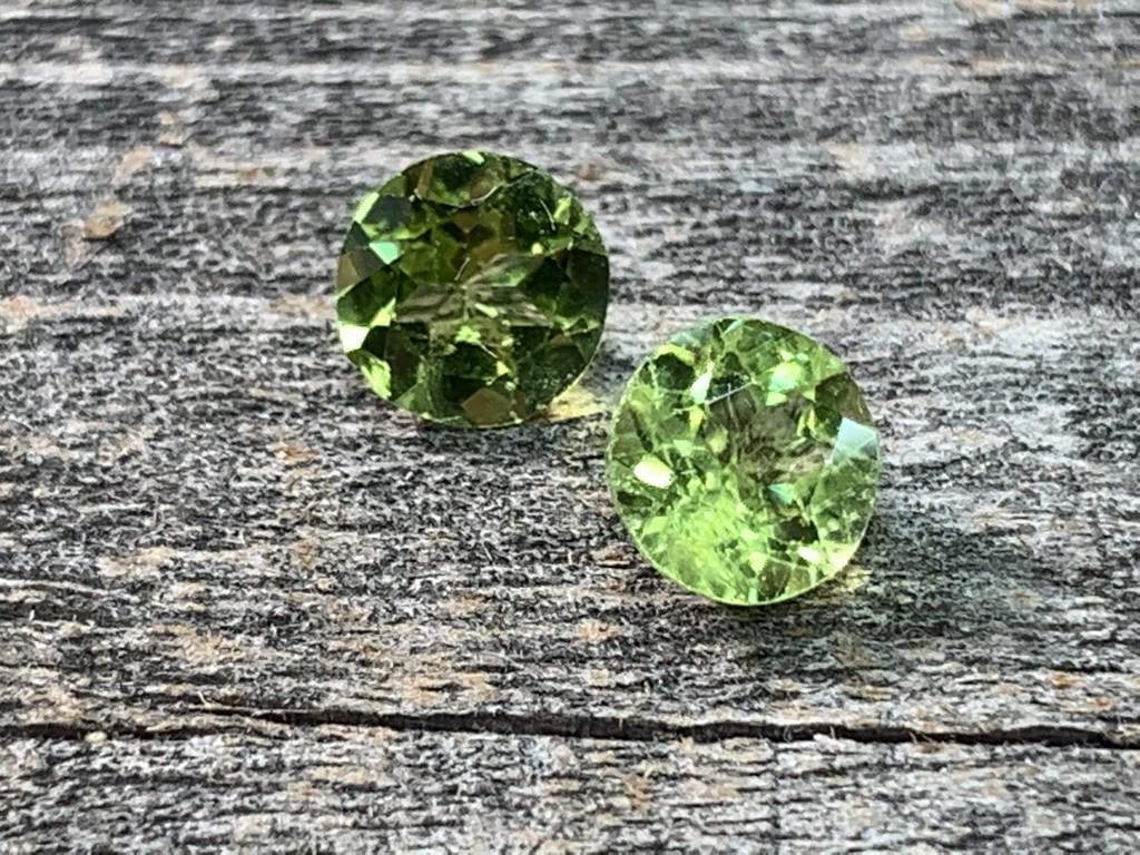 Peridot Round .80 Carats Pair Loose Gemstones: No Reserve! Peridot Round .80 Carats Pair Loose Gemstones Shipping: Domestic: Flat-rate of $$$ to anywhere within the contiguous U.S. International: Foreign shipping rates are determined by destinatio