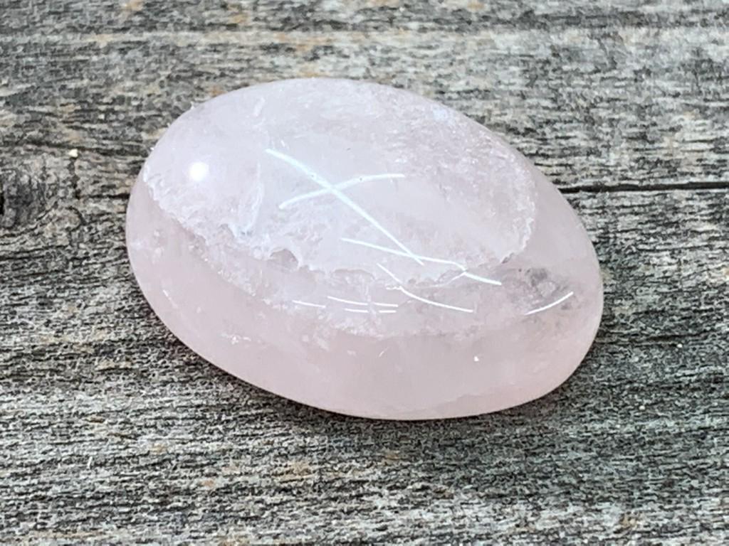 Rose Quartz Oval 31.5 Carats Loose Gemstone (1 of 3)