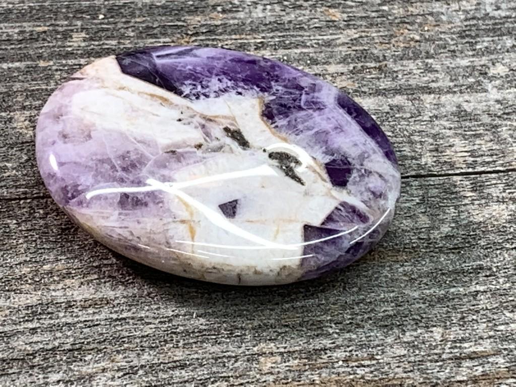 Purple Agate Oval 76.9 Carats Loose Gemstone (1 of 3)