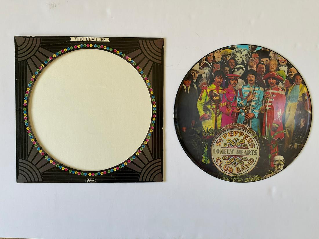 BEATLES SGT. PEPPERS PICTURE DISC: BEATLES SGT. PEPPERS PICTURE DISC. SEAX-11840. The Beatles – Sgt. Pepper's Lonely Hearts Club Band Label: Capitol Records – SEAX-11840 Format: Vinyl, LP, Album, Limited Edition, Picture Disc, Ster