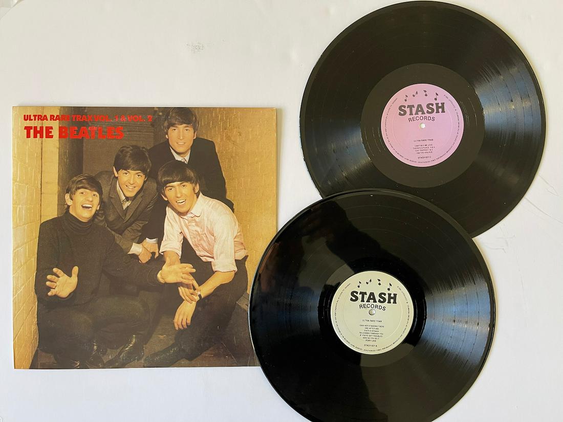 ULTRA RARE TRAX VOL. 1 & VOL. 2 THE BEATLES: ULTRA RARE TRAX VOL. 1 & VOL. 2 THE BEATLES. STASH637. STASH RECORDS. The Beatles – Ultra Rare Trax Volumes 1 & 2 Label: Stash Records (2) – STASH 637 Format: 2 × Vinyl, LP, Compilation, Unoffici