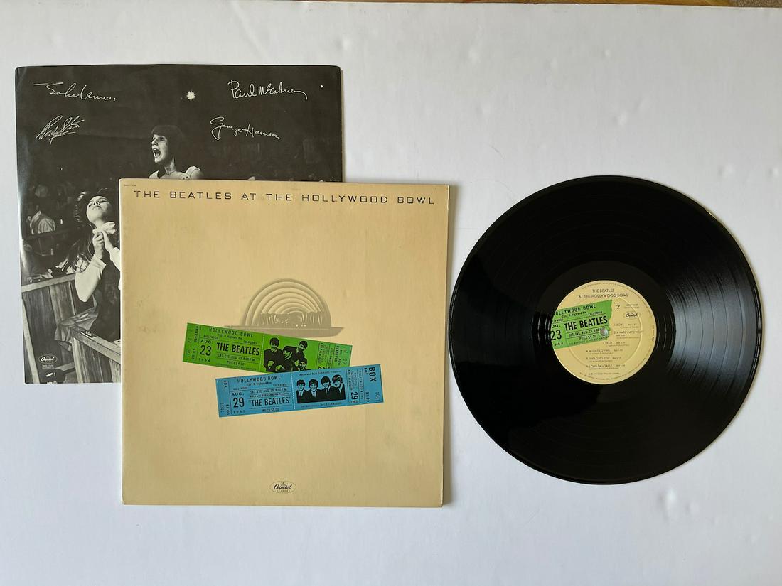THE BEATLES AT THE HOLLYWOOD BOWL: THE BEATLES AT THE HOLLYWOOD BOWL CAPITOL RECORDS. SMAS-11638. The Beatles – The Beatles At The Hollywood Bowl Label: Capitol Records – SMAS-11638 Format: Vinyl, LP, Album, Embossed Cover, Los Ang