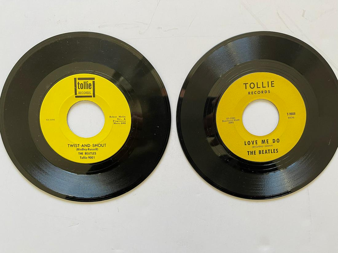 TWO TOLLIE BEATLES 45s RECORDS: LOVE ME DO and TWIST AND SHOUT. Record #1 - The Beatles – Love Me Do Label: Tollie Records – T-9008 Format: Vinyl, 7", 45 RPM, Single, Monarch Pressing Country: US Released: 27 Apr 1964. RECORD #2