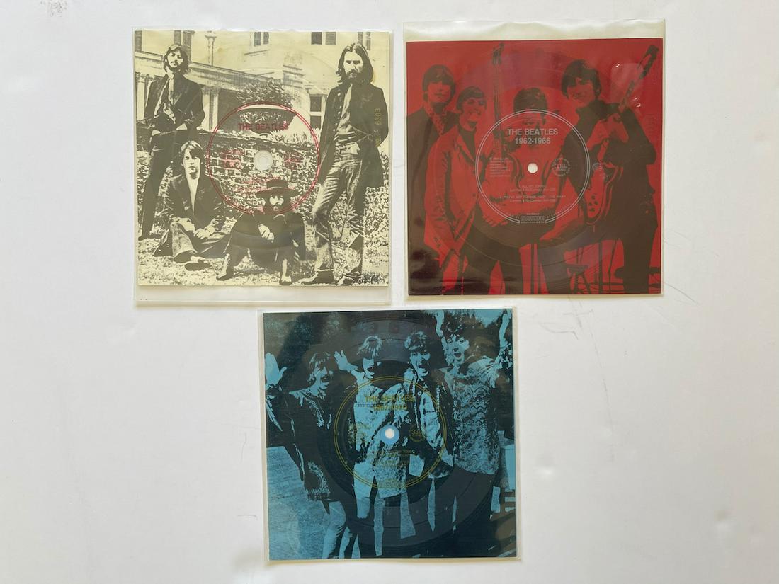 THREE BEATLES FLEXI-DISCS FROM MUSICLAND: THREE BEATLES FLEXI-DISCS FROM MUSICLAND. MANUFACTURED BY EVA-TONE. BEATLES 1962-1966. BEATLES 1967-1970. BEATLES ROCKY RACCOON. PROMOTIONAL ITEMS FROM MUSIC RESELLER. Reserve: $10.00 Shipping: Domest
