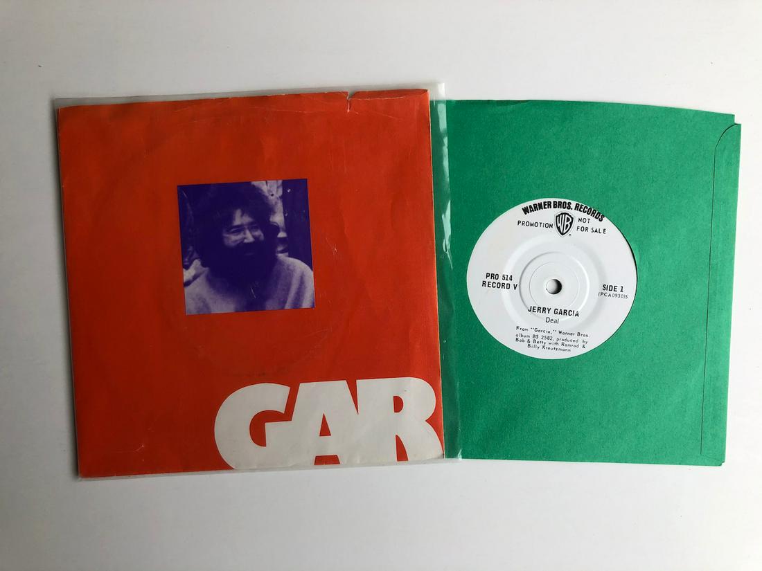 JERRY GARCO PROMO DJ COPY: Jerry Garcia – Deal Label: Warner Bros. Records – PRO 514 Format: Vinyl, 7", 33 ? RPM, Promo, Stereo Country: US Released: 1972 Reserve: $15.00 Shipping: Domestic: Flat-rate of $6.00 to anywhere w