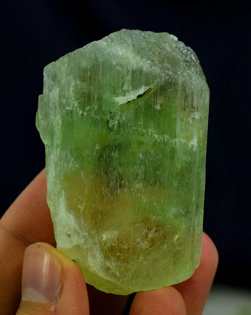 Triphane , Kunzite Crystal , 90 Gram V-shape Terminated: Materials: Kunzite, crystal, triphane Read the full description Description Triphane , Kunzite Crystal , 90 Gram V-shape Terminated & Undamaged Lemon Color Natural Triphane Kunzite Crystal weight : 90