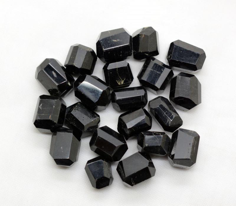 100 CT Top Quality Drilled Black Tourmaline Beads@: Title: 100 CT Top Quality Drilled Black Tourmaline Beads@ Pakistan Origin: Pakistan Weight: 100 Carat Size/Dimensions: xxx mm Reserve: $30.00 Shipping: Domestic: Flat-rate of $12.00 to anywhere within