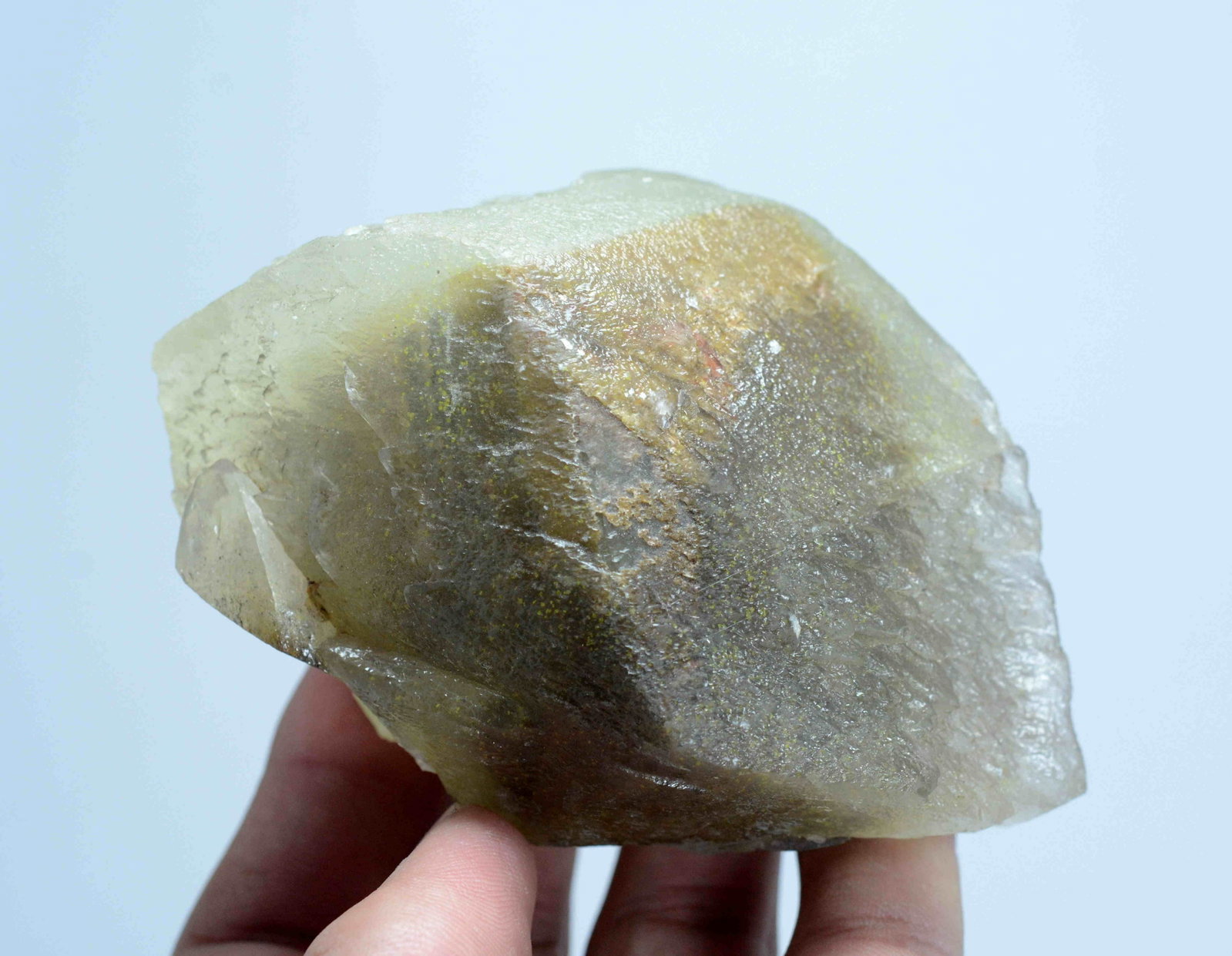 316 Gram Beautiful Natural Calcite Specimen: Title:316 Gram Beautiful Natural Calcite Specimen Weight: 316 Gram Size/Dimensions: 96x60x46 mm Origin: Pakistan Reserve: $20.00 Shipping: Domestic: Flat-rate of $22.00 to anywhere within the contiguo