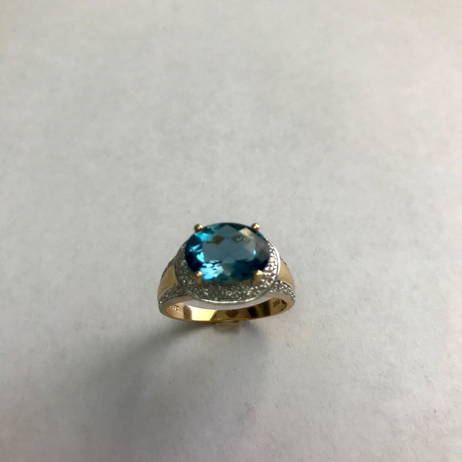 14 k Yellow Gold 4.20 Carat Oval topaz And Diamond Ring (1 of 7)