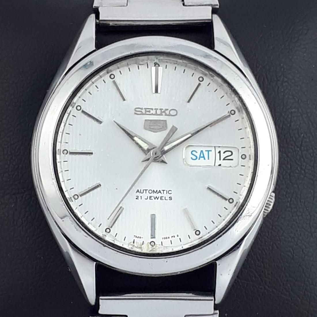 Seiko - Seiko 5 Transparent - Day-Date - Ref:7S26 03V0: Brand : Seiko Model : Seiko 5 Transparent - Day-Date Ref : 7S26 03V0 Gender : Men Movement : Automatic Type : Analogue wristwatch Total Lenght : 20 cm / 7,87 inch (Including Watch Case) Case Si