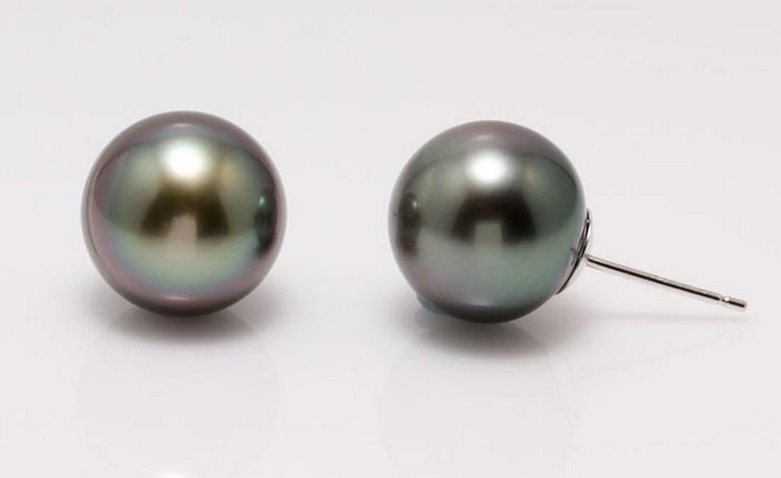 18 kt. White Gold - 10x11mm Peacock Tahitian Pearls -: Title: 18 kt. White Gold - 10x11mm Peacock Tahitian Pearls - Earrings Description: Produced by the Pinctada Margaritifera oyster in the tropical lagoons of French Polynesia, these pearls have a natura