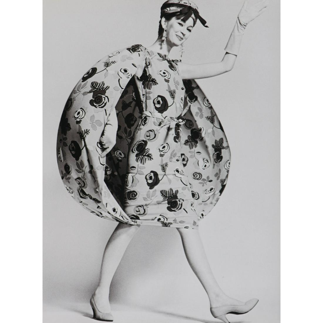 RICHARD AVEDON - Dovima, Dress by Traina-Norell, 1957: Artist: RICHARD AVEDON Print Title: Dovima, Dress by Traina-Norell, 1957 Medium: Photo-engraving Printing Date: 1970's Printed in the USA Image Size approx: 13.75 x 10 inches Richard Avedon (1923-2004