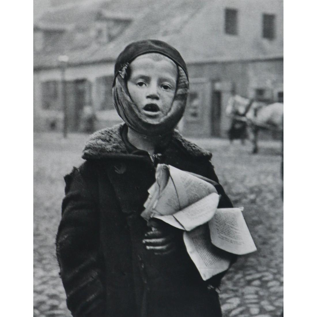 ROMAN VISHNIAC - Schoolboy, S?onim, Poland, 1939 (1 of 1)