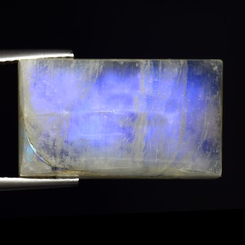 27.10 CTS NATURAL MOONSTONE SQUARE CABOCHON LOOSE: Title: 27.10 CTS NATURAL MOONSTONE SQUARE CABOCHON LOOSE GEMSTONES Carat Weight: 27.1 Size/Dimensions: 21.50 x 12.10 x 9.20 MM Additional Information: Reserve: $15.00 Shipping: Domestic: Flat-rate