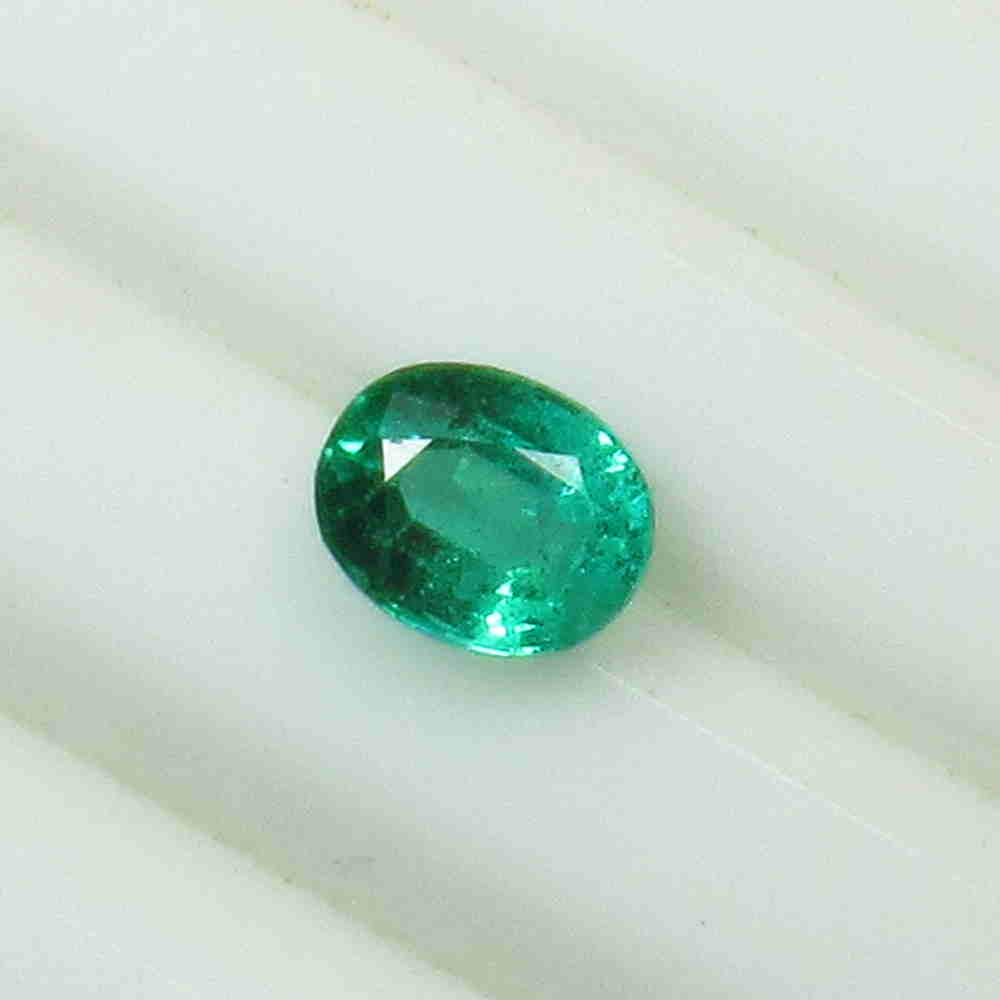 0.79 Ctw Natural Zambian Emerald Oval Cut (1 of 2)