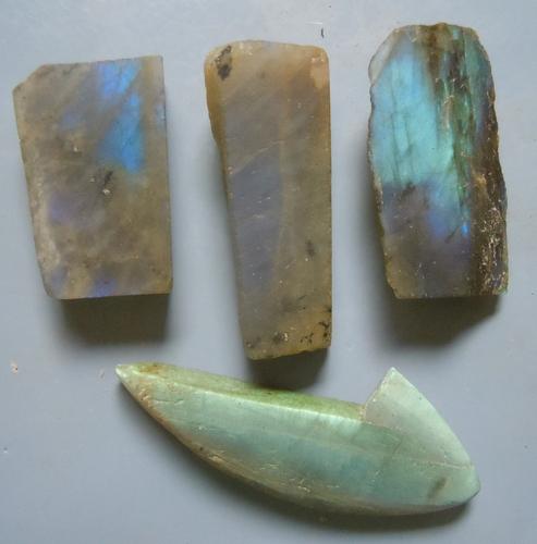 41.08 GRAM SET OF 4 IRIDESCENT LABRADORITE: Title: 41.08 GRAM SET OF 4 IRIDESCENT LABRADORITE Origin: Ampanihy, Atsimo-Andrefana, Madagascar Size: 2-4 cm / 41.08 gram Additional Information: set of 4 iridescent, multicolor & translucent labrado