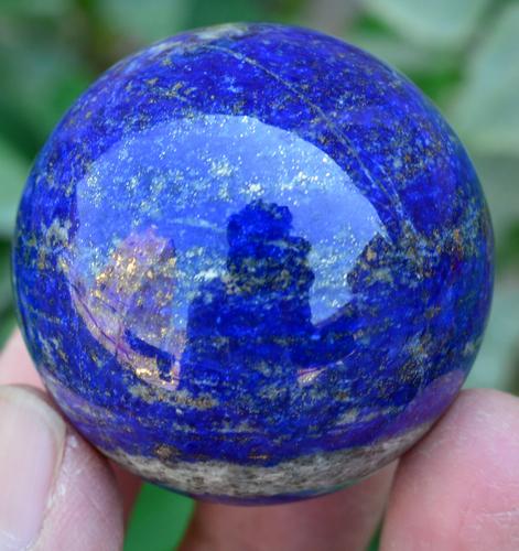 150 Grams Beautiful Royal Blue Lapis Lazuli Sphere: Title: 150 Grams Beautiful Royal Blue Lapis Lazuli Sphere Weight: 150 Grams Origin: Afghanistan Materials: Sphere Size: 47 mm Additional Information: Treatment: Natural Reserve: $50.00 Shipping: