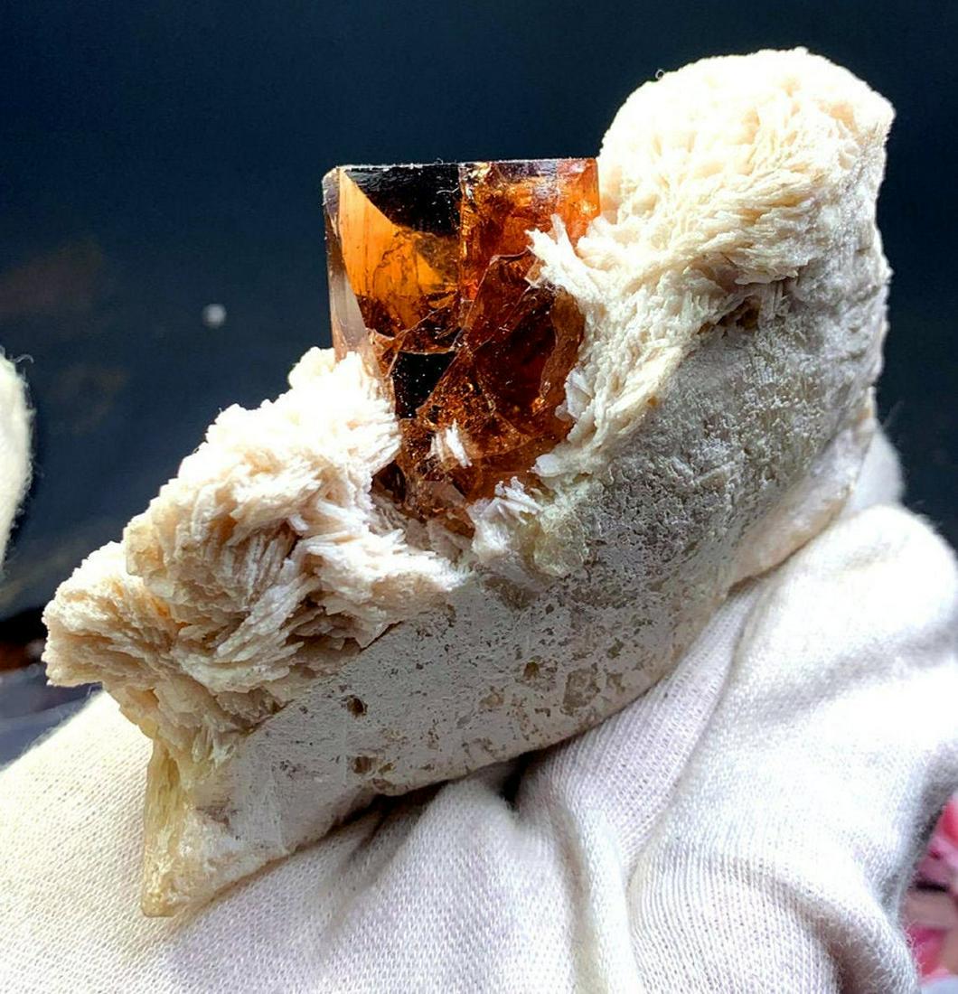 Natural Topaz Crystal On Beautiful Albite Specimen From: Materials: Gem type: Topaz Description Natural Topaz Crystal On Beautiful Albite Specimen From Skardu Pakistan - Topaz has 100% natural color. Topaz crystals has undamaged and luster. Specimen has ver