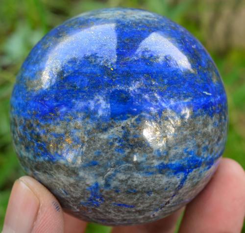 440 Grams Roayal Blue Lapis Lazuli with Pyrite Combine: Title: 440 Grams Roayal Blue Lapis Lazuli with Pyrite Combine Sphere Ball Origin: Afghanistan Weight: 440 Grams Size/Dimensions: 64 MM Additional Information: Natural Reserve: $70.00 Shipping: Domest