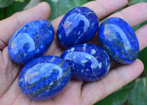 335 Grams Beautiful Blue Lapis Lazuli Carving Eggs: Title: 335 Grams Beautiful Blue Lapis Lazuli Carving Eggs Weight: 335 Grams Origin: Afghanistan Materials: Carving Size: 5 Pcs Additional Information: Treatment: Natural Reserve: $100.00 Shipping: