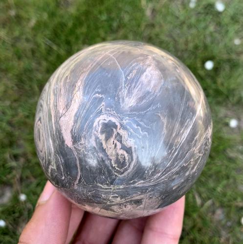 488 Gram High Quality Natural Jasper Sphere Healing: Title: 488 Gram High Quality Natural Jasper Sphere Healing Mineral Treatment: Natural Weight: 488 Gram Size/Dimensions: 67 mm Origin: Pakistan Reserve: $40.00 Shipping: Domestic: Flat-rate of $18.00 t