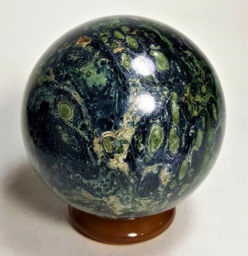 Rare Kambaba jasper Sphere - 992 Grams: Title: Rare Kambaba jasper Sphere - 992 Grams Gemstones: Mineral Carat Weights: 992 Grams Size/Dimensions: Diameter 89 mm Additional Info: Rare Kambaba jasper Sphere - 992 Grams Reserve: $250.00 Shipp