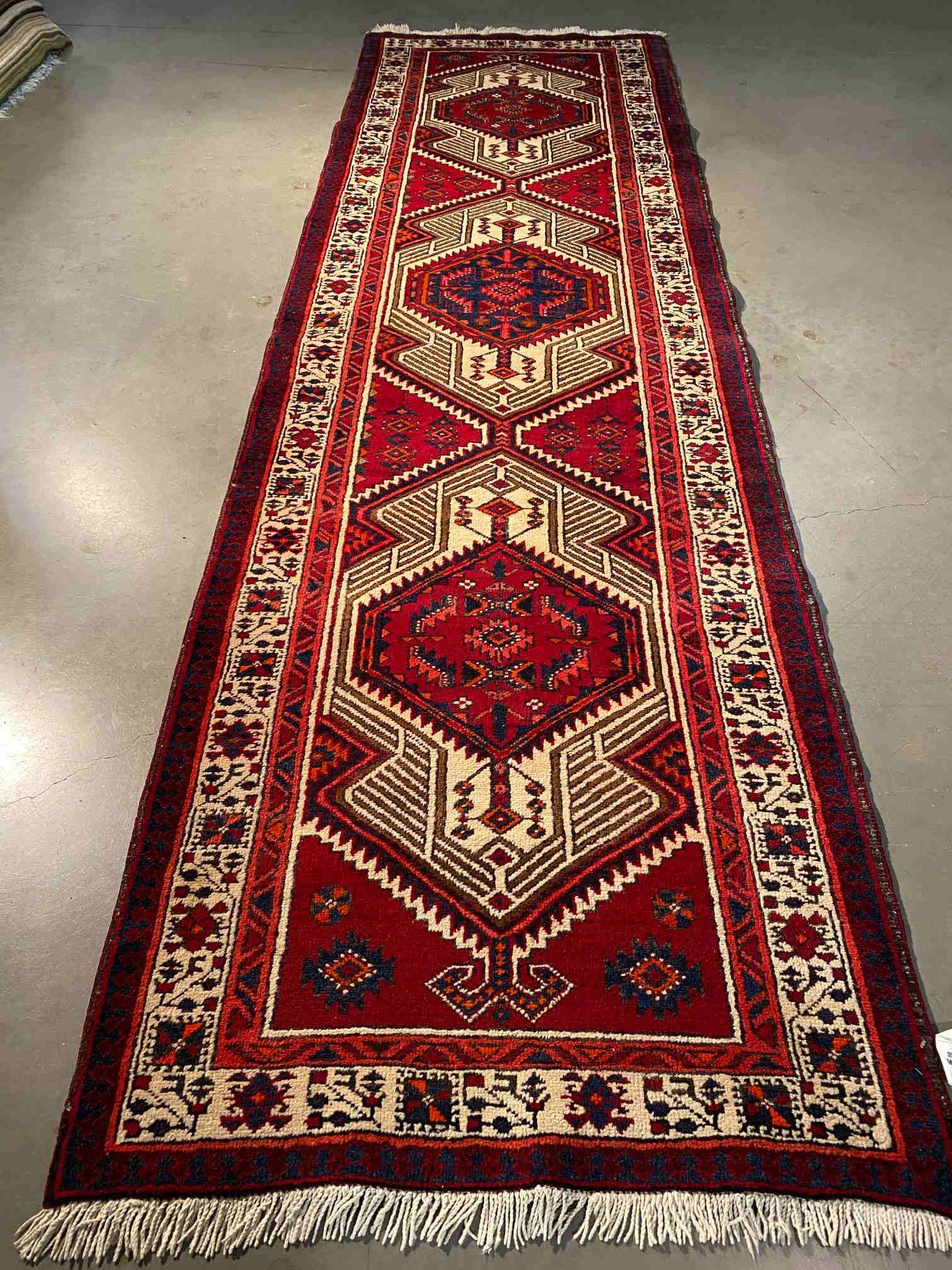 AUTHENTIC PERSIAN HAMEDAN RUNNER 3.2x10.9 (1 of 8)