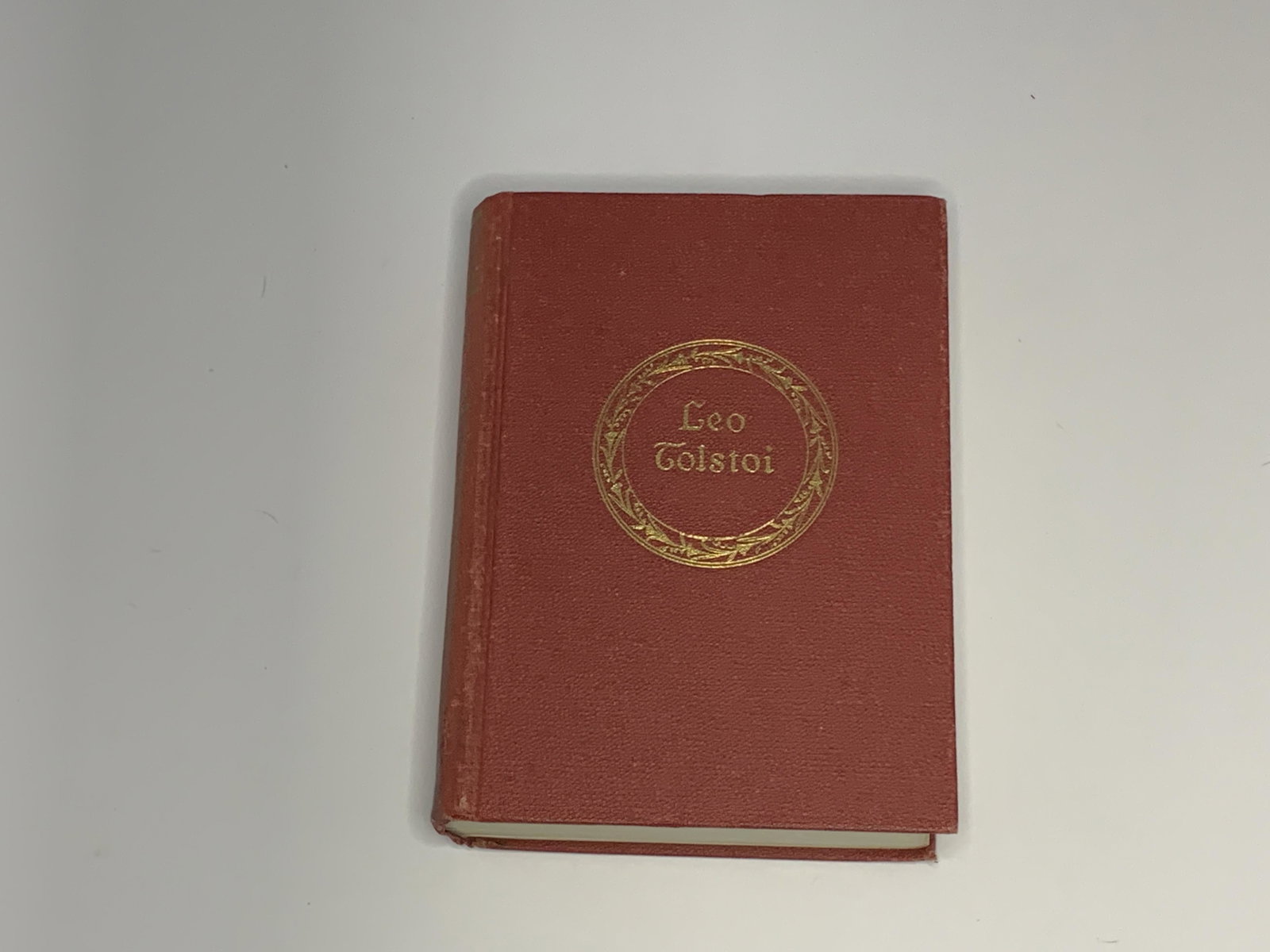 The Works of Leo Tolstoi: Title: The Works of Leo Tolstoi Author: Walter J Black Date/Period: 1928 Additional Information: 728 pages Reserve: $10.00 Shipping: Domestic: Flat-rate of $7.00 to anywhere within the contiguous U.S.