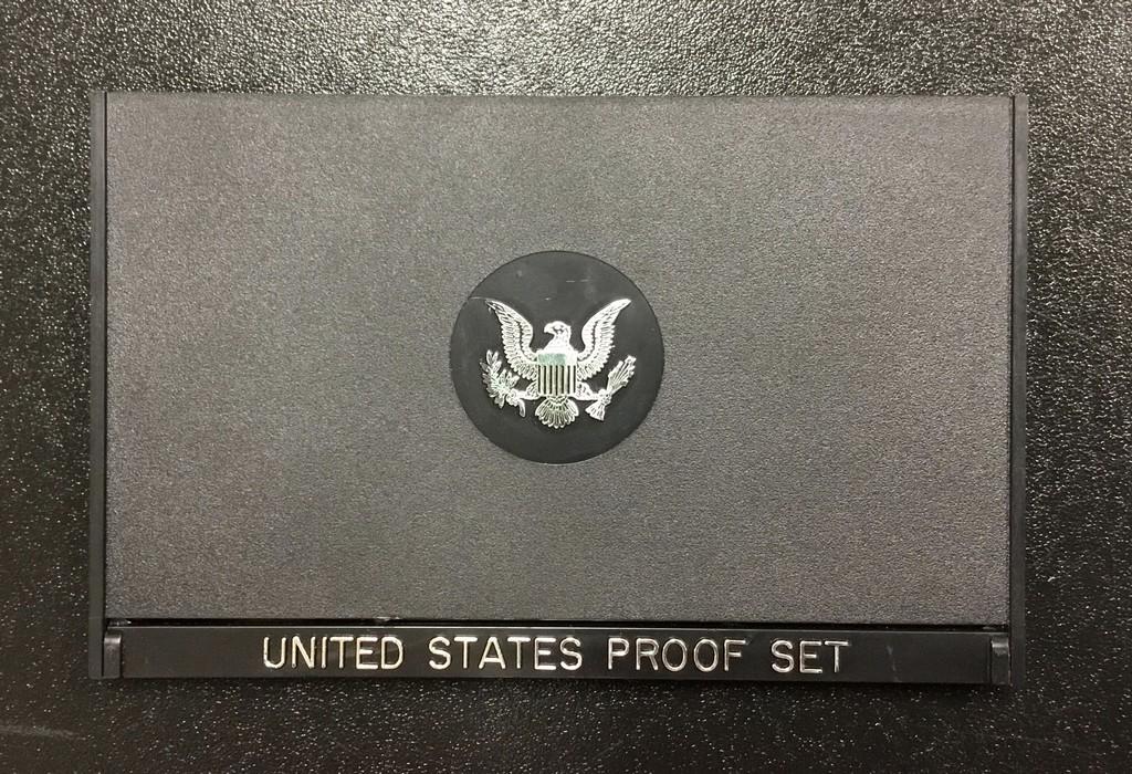 1977 United States Proof Set (1 of 3)