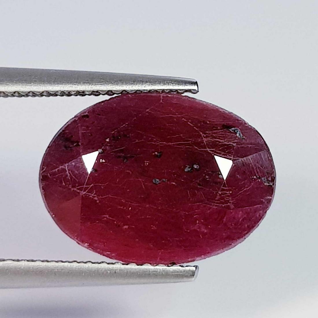 7.84 Ct Natural Ruby Heated Oval Cut (1 of 5)