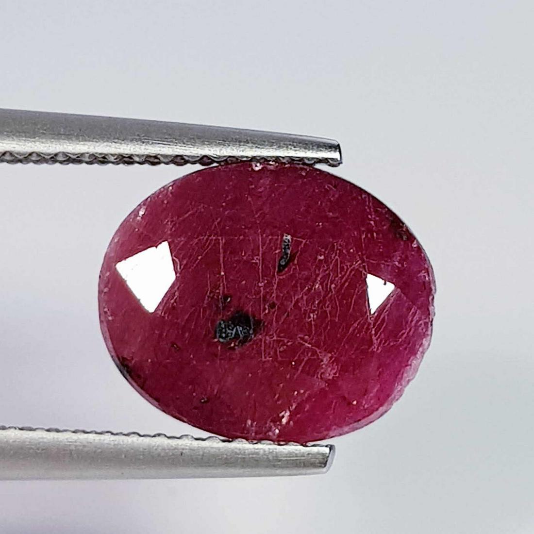 4.08 Ct Natural Ruby Heated Oval Cut (1 of 5)