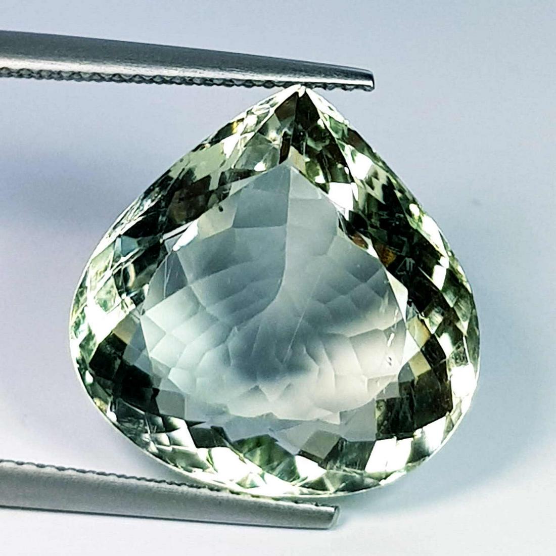 14.63 Ct Top Quality Pear Cut Natural Green Amethyst: No Reserve! Title: 14.63 Ct Top Quality Pear Cut Natural Green Amethyst Color clarity:IF -VVS Gemstones: Loosegemstone Carat weights: 14.63 Size/Dimensions: 17.30 x 17.10 x 8.70 Additional Info:Pear /