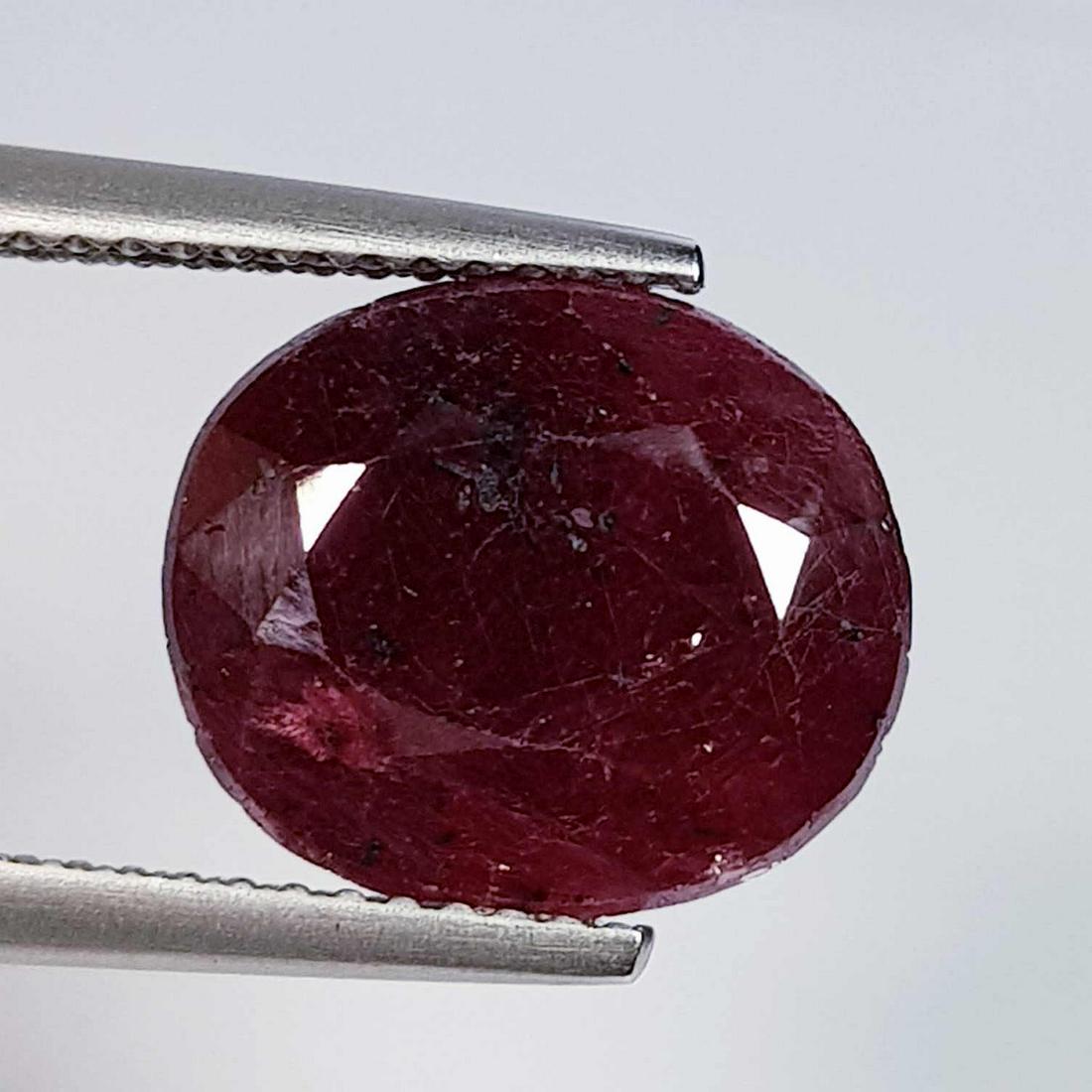 7.35 Ct Natural Ruby Heated Oval Cut (1 of 5)
