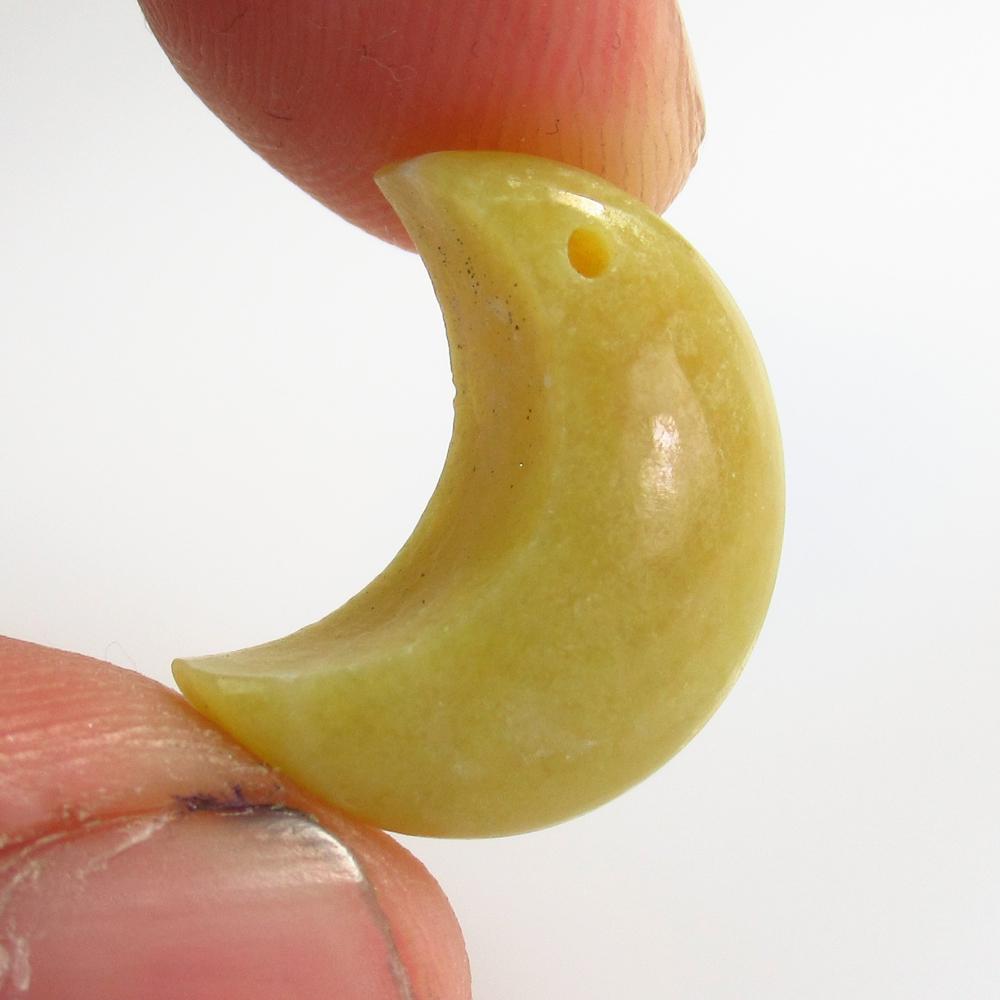 9.23 Ct Natural Yellow Jasper Quartz Half Moon Shape: No Reserve! Title: 9.23 Ct Natural Yellow Jasper Quartz Half Moon Shape Cab Stone Clarity: Opaque Gemstone: Natural Jasper Quartz Carat Weight: 9.23 Size/Dimensions: 17.30 x 8.50 x 8.50 mm Additional