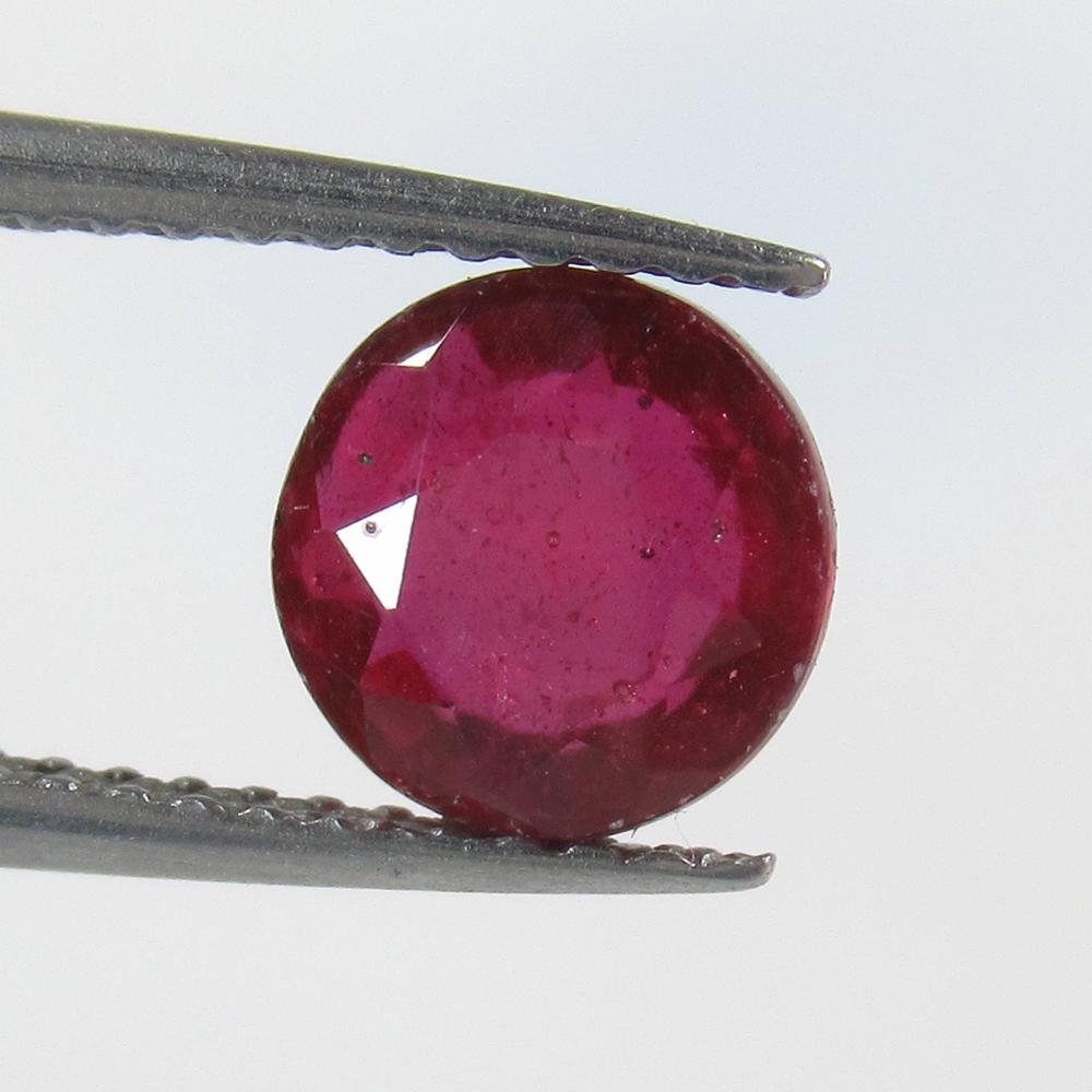 1.72 Ct Natural Red Ruby Round Cut (1 of 2)