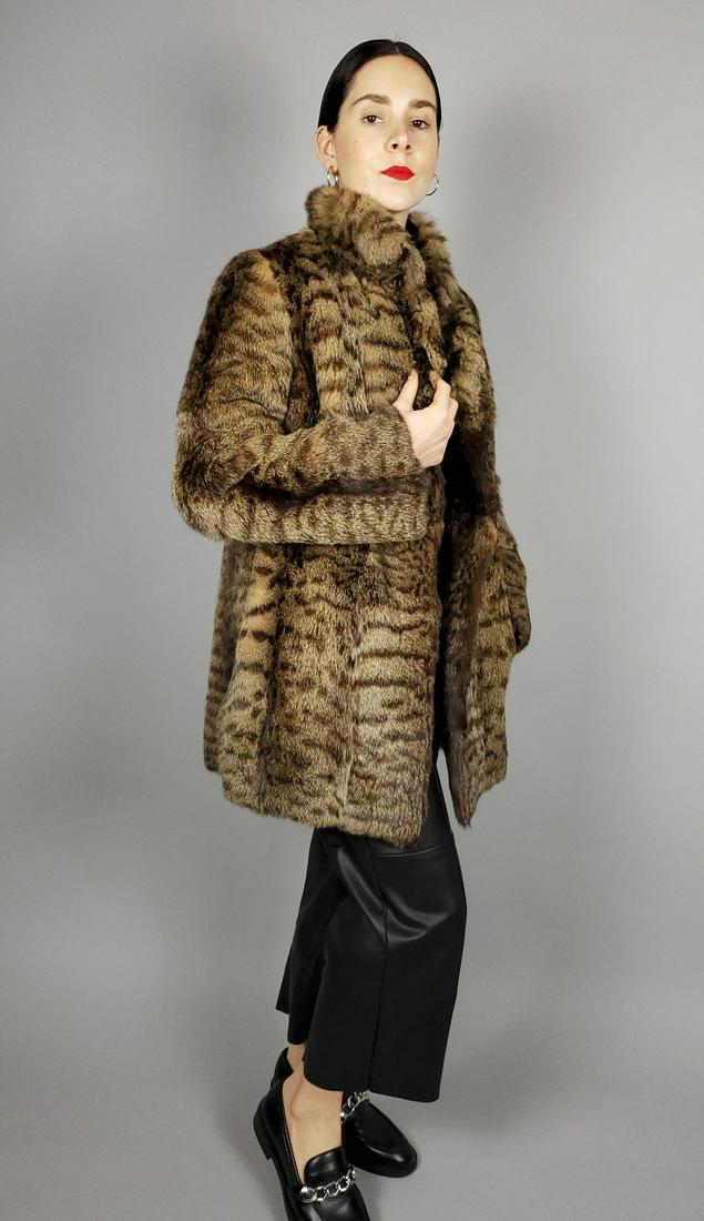 WOMENS LEOPARD PRINT FELINE FUR COAT (1 of 10)
