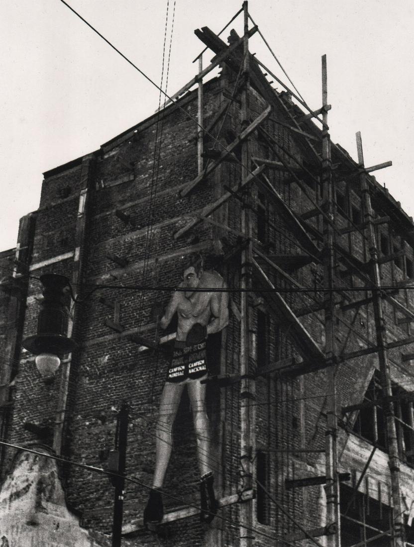 MANUEL ALVAREZ BRAVO - The Boxer, 1930 (1 of 1)