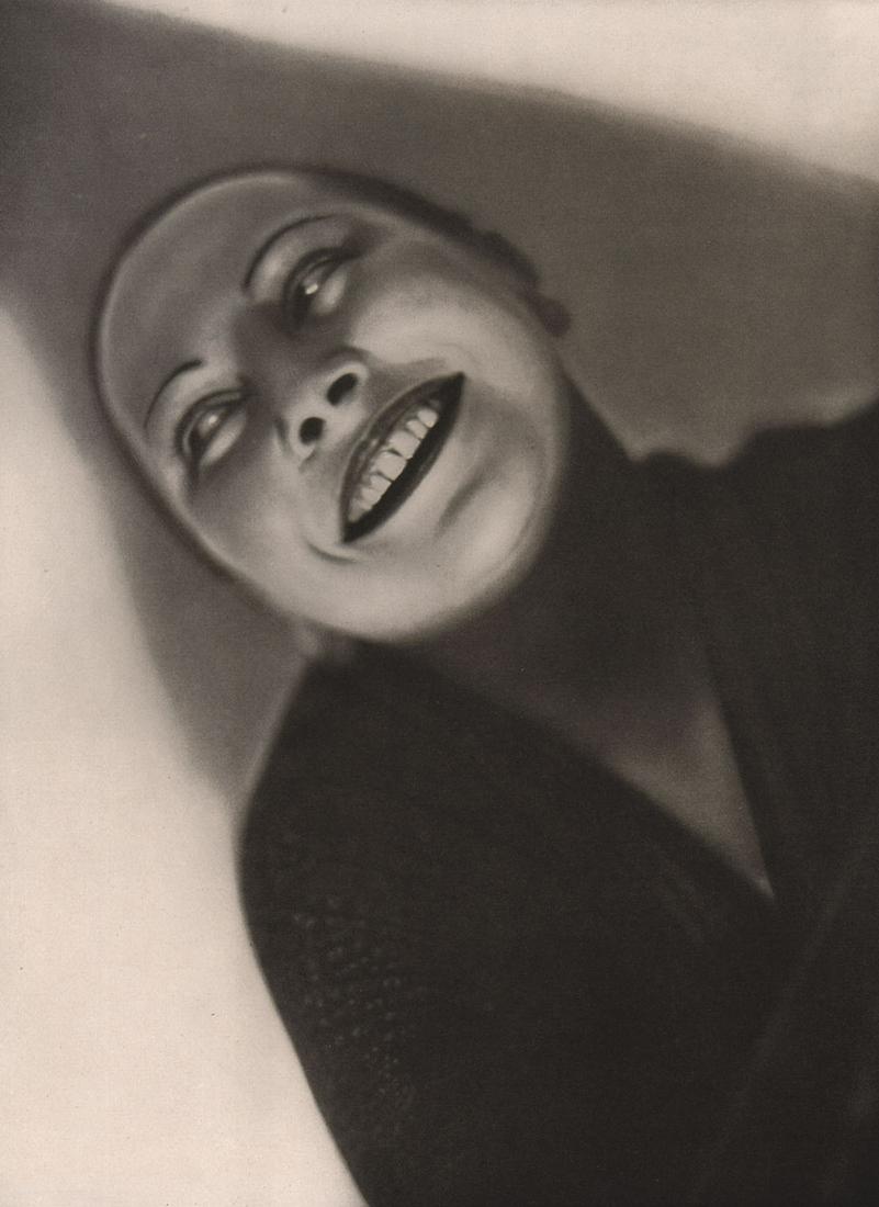 YVA  - Portrait (1 of 1)