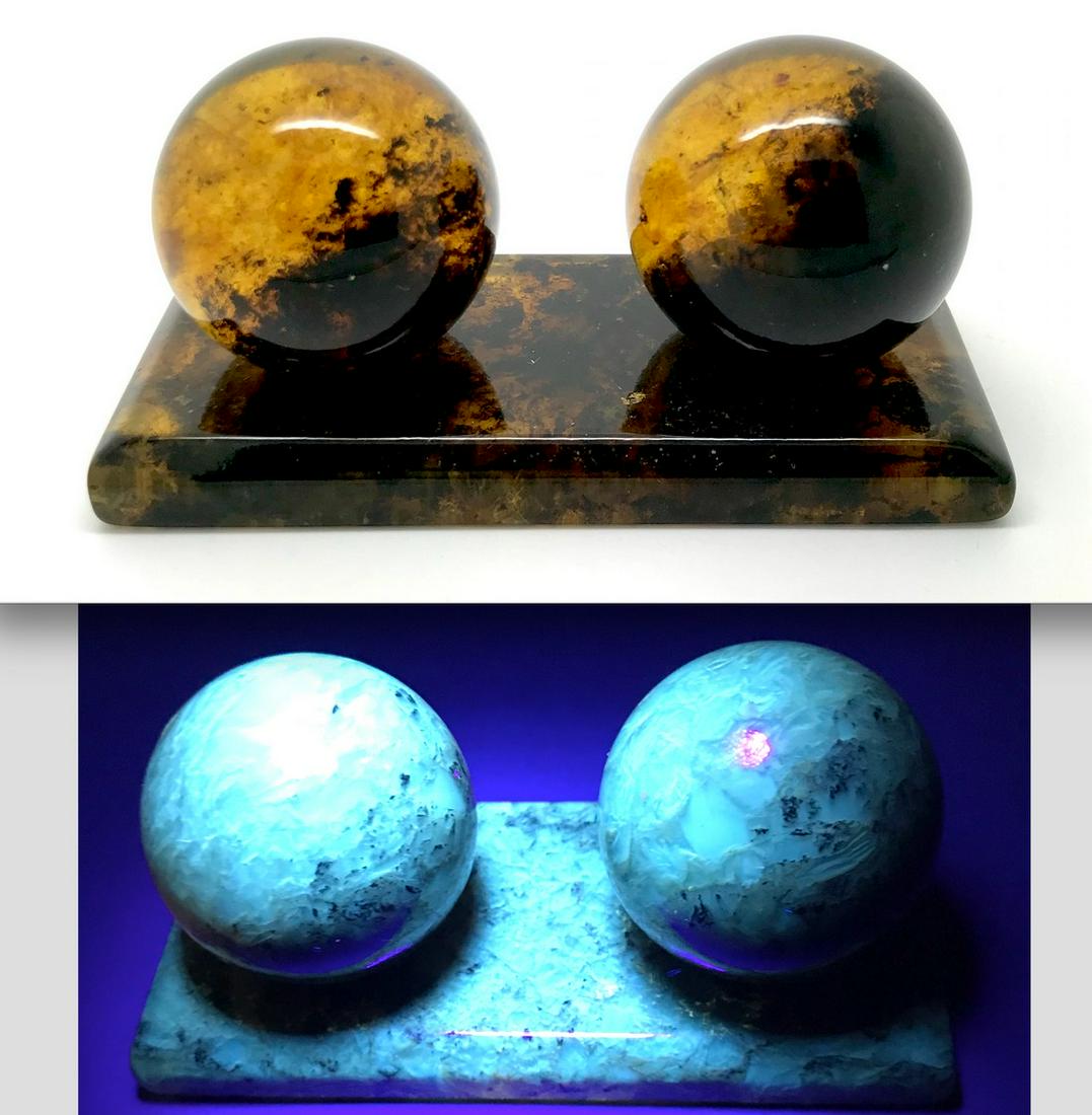 Splendid Unique Vintage Amber Boading balls (1 of 7)