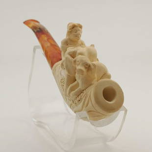 Lady with Dogs,Hand carved Meerschaum Cigarette: Title:Lady with Dogs,Hand carved Meerschaum Cigarette Holder.Description: Lady with Dogs,Hand carved Meerschaum Cigarette Holder. Made in Turkey,Eskisehir by Meerschaum Carve Master.First class hand