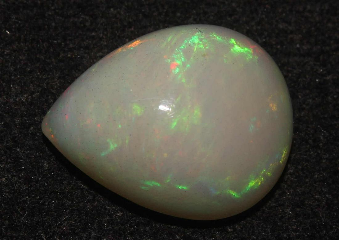 7.93 Cts Natural Ethiopia Opal (1 of 3)