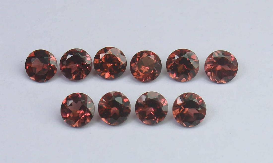 3.68 Cts Natural Almandite Garnet Lot (1 of 3)