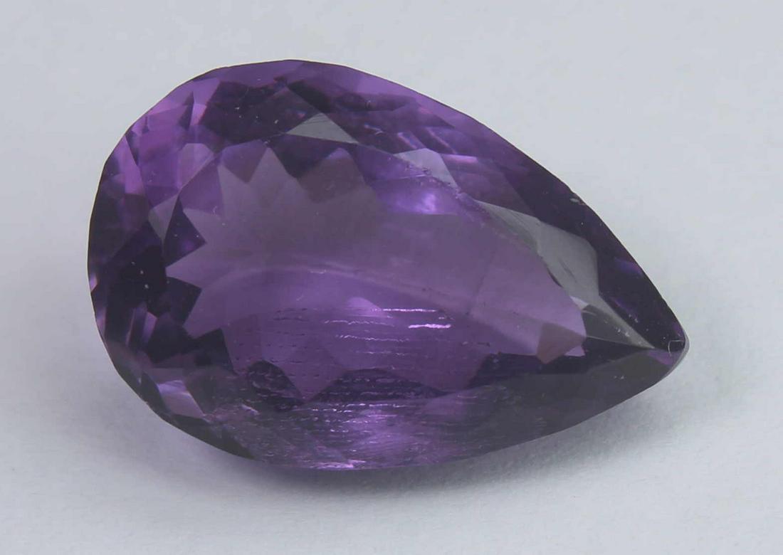 8.67 Cts Natural Amethyst (1 of 3)