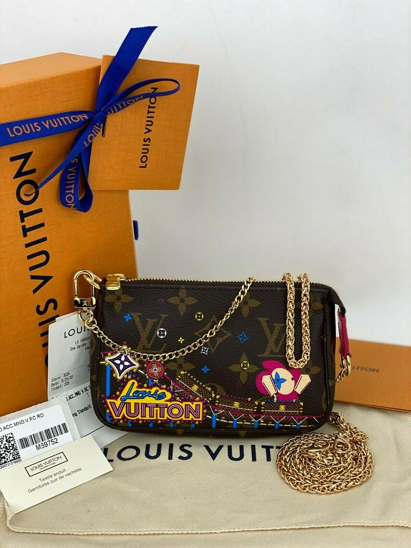 Sold Out 2020 LOUIS VUITTON MINI POCHETTE ACCESSOIRES (1 of 12)