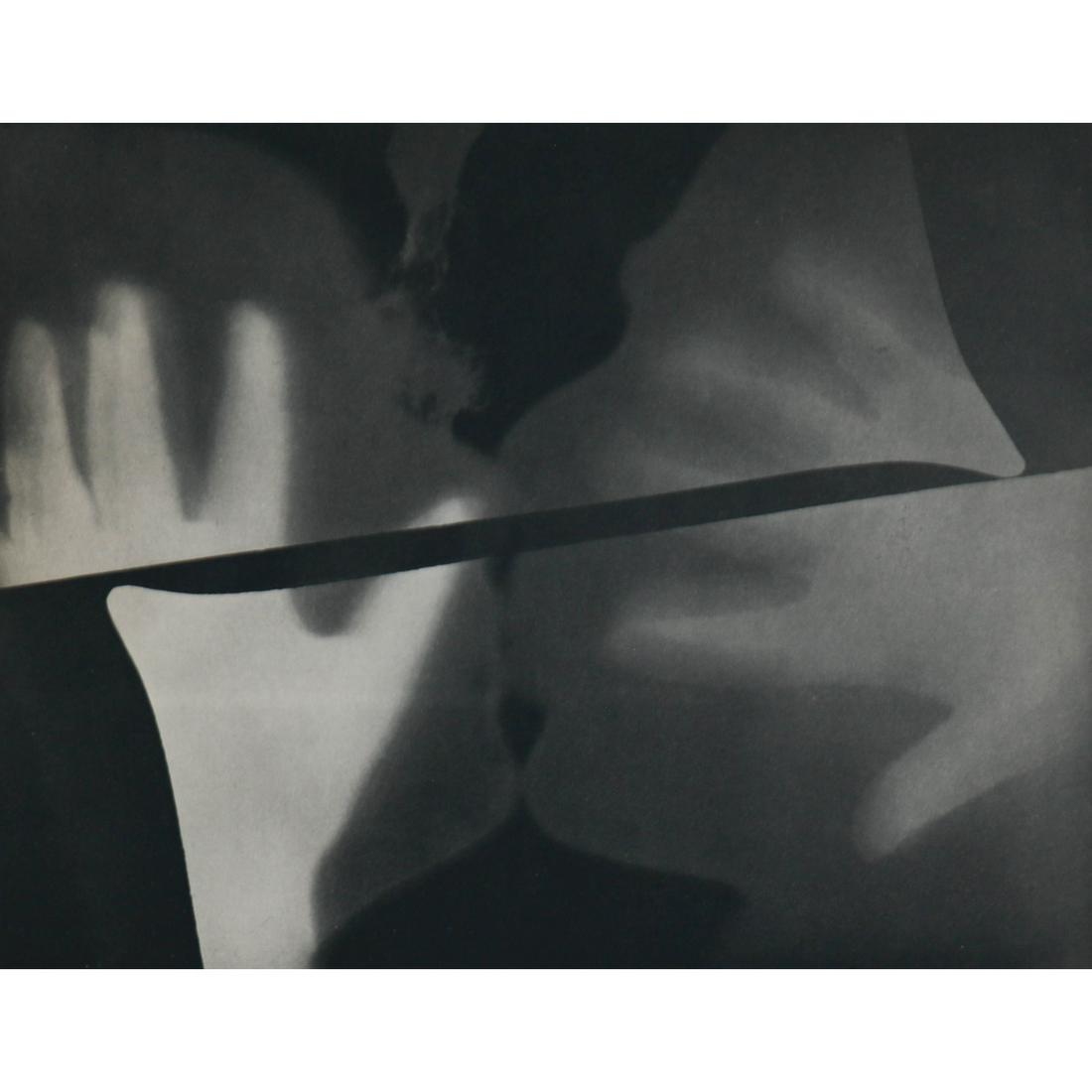 MAN RAY - Rayograph (1 of 1)